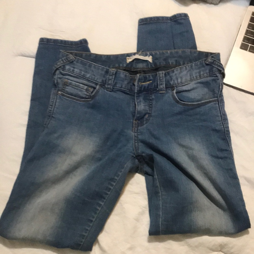 Blue skinny jeans